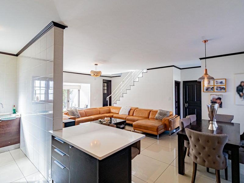 Spacious 3-Bedroom House Available for Sale - Photo 9