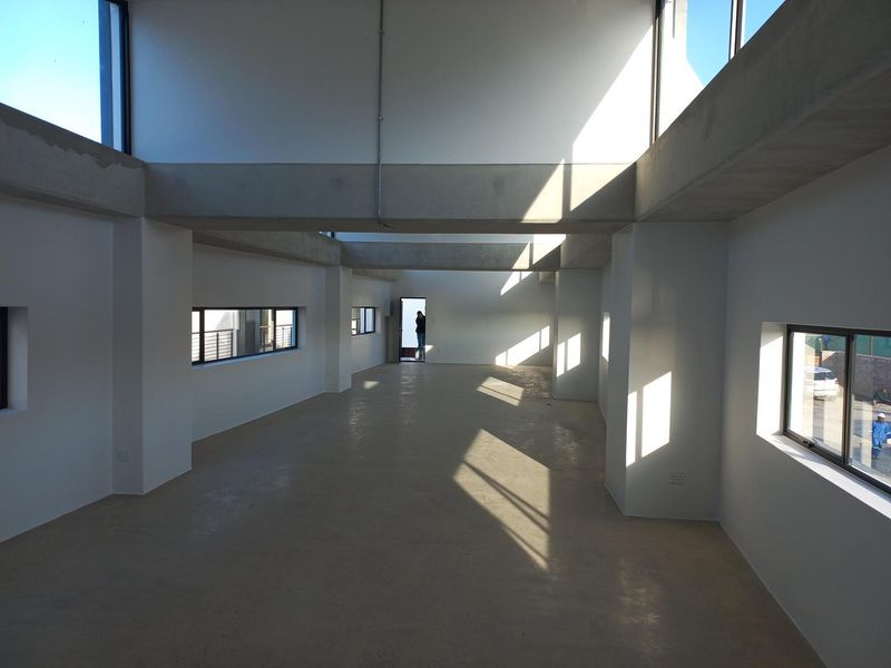 Brand new first floor offices or retail - Personalise this space! - Photo 8