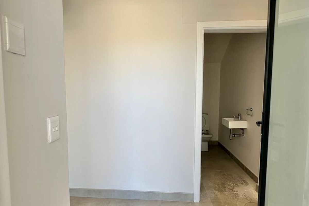 SPACIOUS NEWLY BUILT 3-BEDROOM TOWNHOUSE FOR RENT, KRAMERSDORF, SOLE MANDATE!! - Photo 2