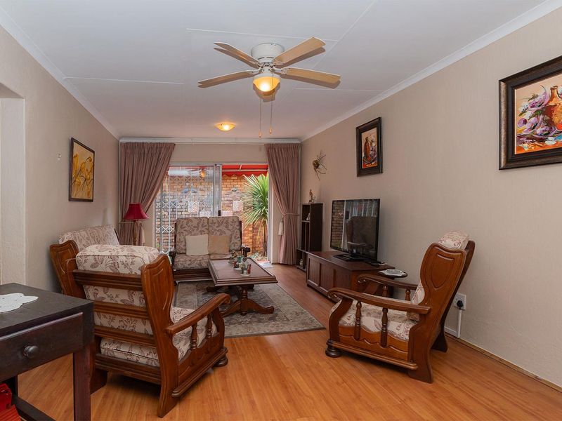 Spacious & Secure 3-Bedroom Townhouse in Edleen – Move-In Ready! - Photo 5