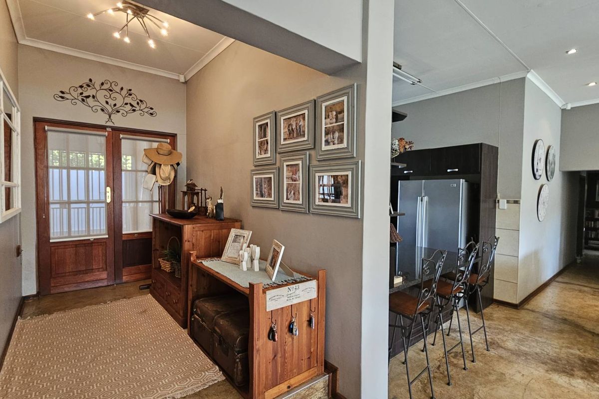 Modern 3 Bedroom Open Plan Family Home - Photo 3