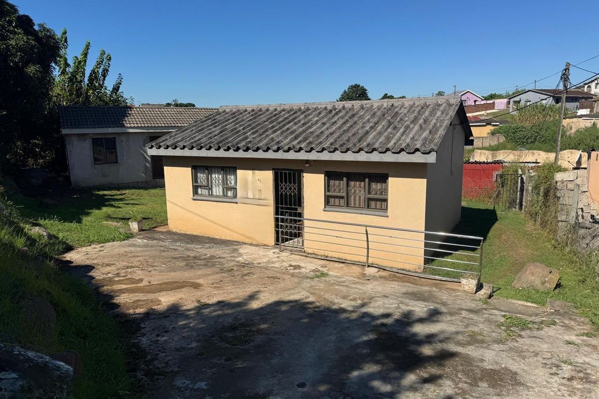 A Comfy House on the Streets of Umlazi Township, Where Community Lives - Photo 2
