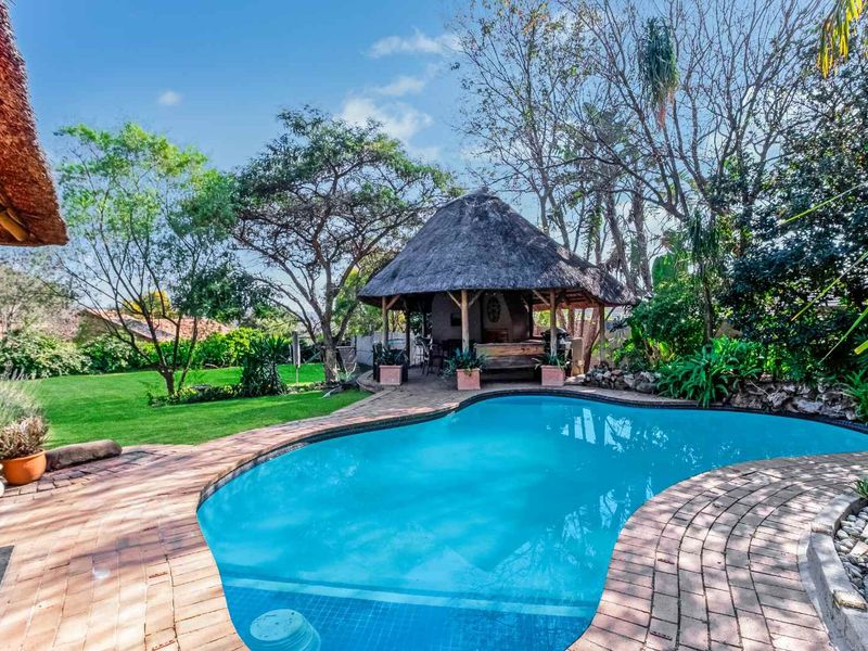 A FABULOUS FEELING FAMILY HOME, SITUATED IN A PRIME LOCATION IN THE QUiET PART OF DOUGLASDALE - Photo 9