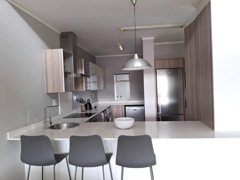 FURNISHED 3 Bedroom Apartment in OAKLANDS - Photo 10