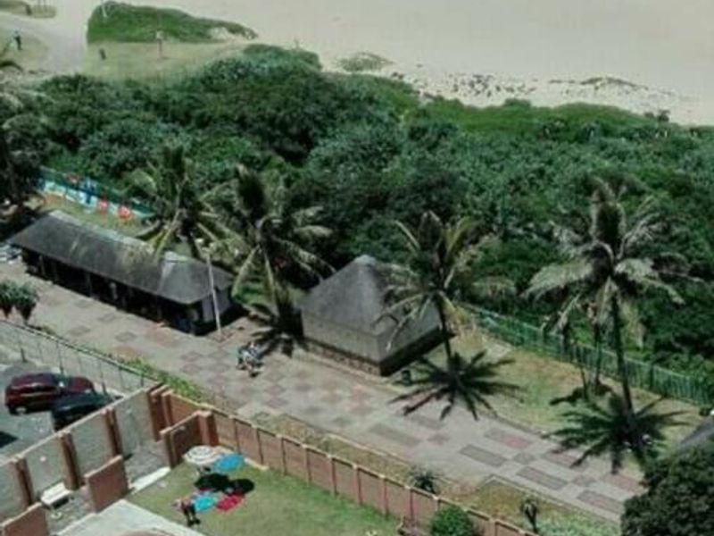 Prime beachfront Investment Stella maris Amanzimtoti - Photo 2