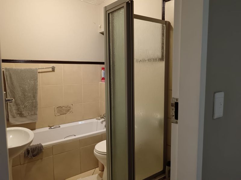 Charming 2 bedroom apartment for sale in Wonderpark Estate - Photo 6