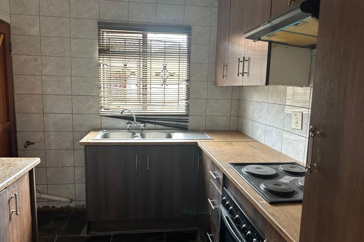 For Sale 3 Bedrooms house in Danville Pretoria West - Photo 3