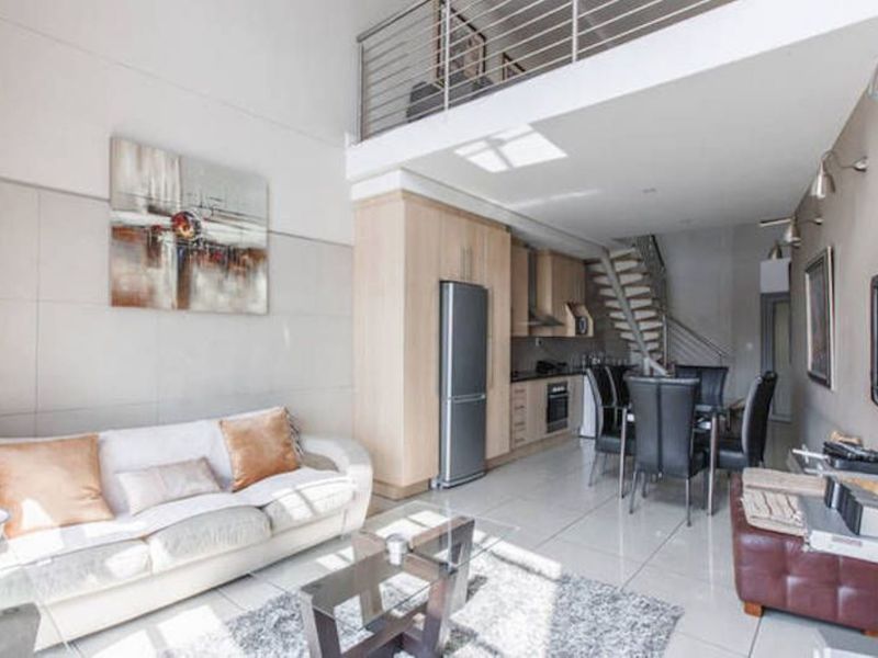 3 bedrooms Penthouse in SANDOWN - Photo 2