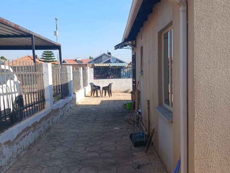 Move-inn ready - Photo 4