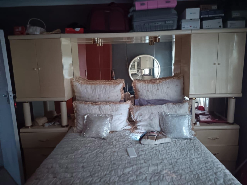 Beautiful ready to move in house - Photo 8