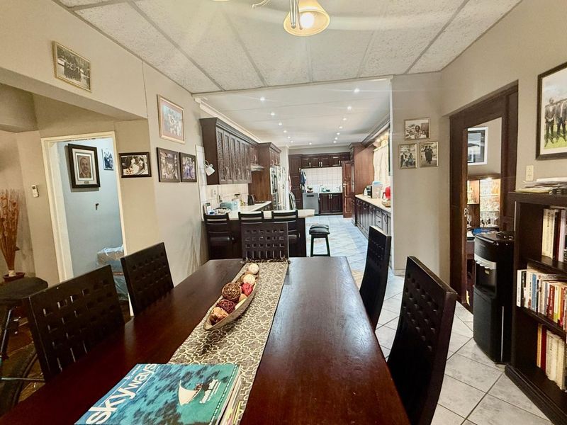 OLYMPIA - SOUGHT AFTER NEIGHBOURHOOD  - NS4 430 000 - SOLE MANDATE - Photo 7