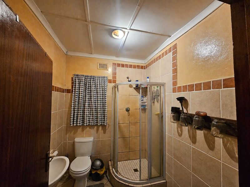 Stunning 2-Bedroom Apartment in the Heart of St Lucia Estuary – iSimangaliso Wetlands Park. - Photo 9