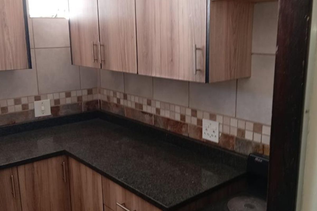 1.5 BEDROOM FLAT TO RENT IN SUNNYSIDE - Photo 4