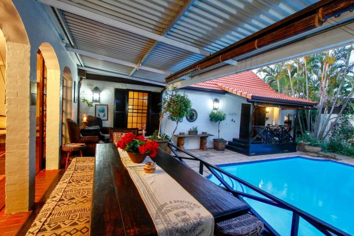 Hendra Estates - Furnished master piece!! - Photo 4