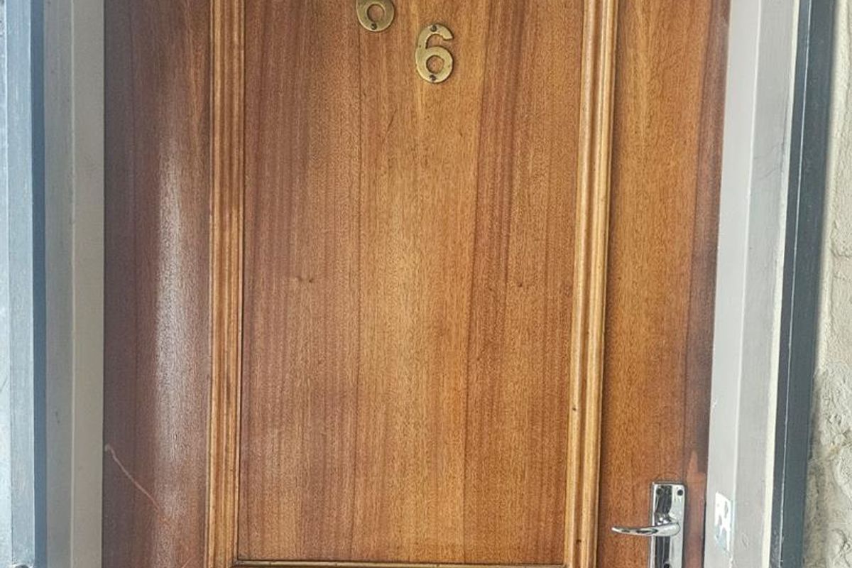 Cozy two-bedroom second floor apartment for sale in Kleinfontein Lake, Benoni - Photo 2