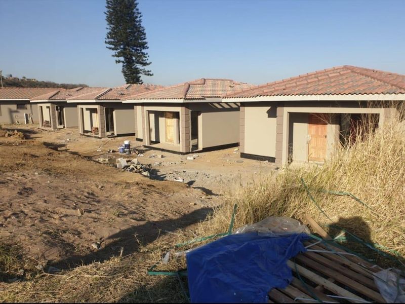 Brand New Upmarket House in Umlazi BB - Photo 3