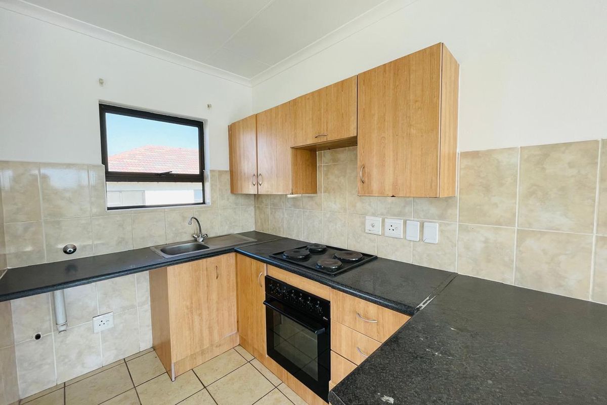 1-Bedroom Apartment for Sale in Parkland Estate! - Photo 2