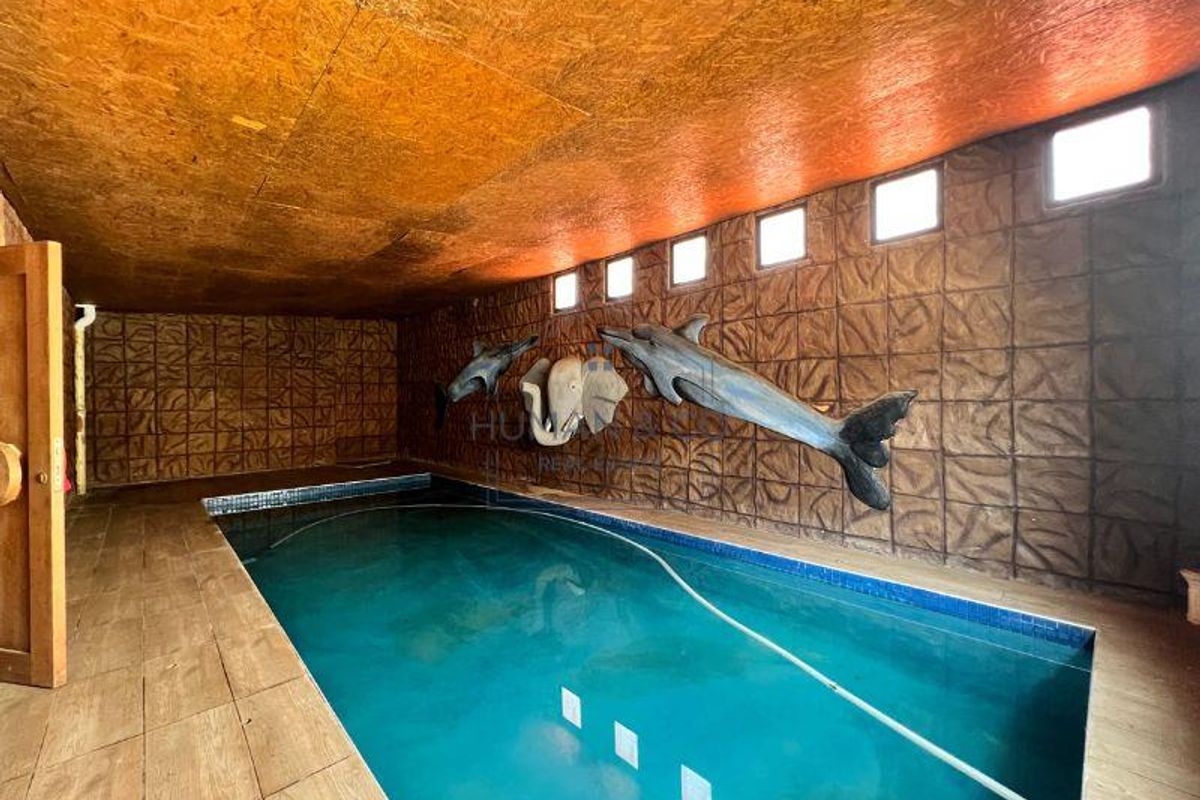 8 Bedroom house close to Harbour and Lagoon! - Photo 4