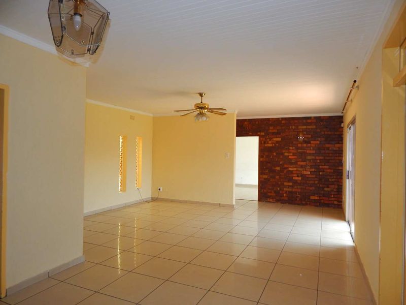 House Available for Rent - Photo 3