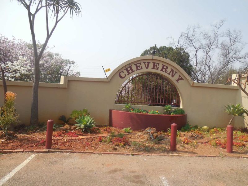 1 Bedroom Apartment in La Montagne - Photo 2