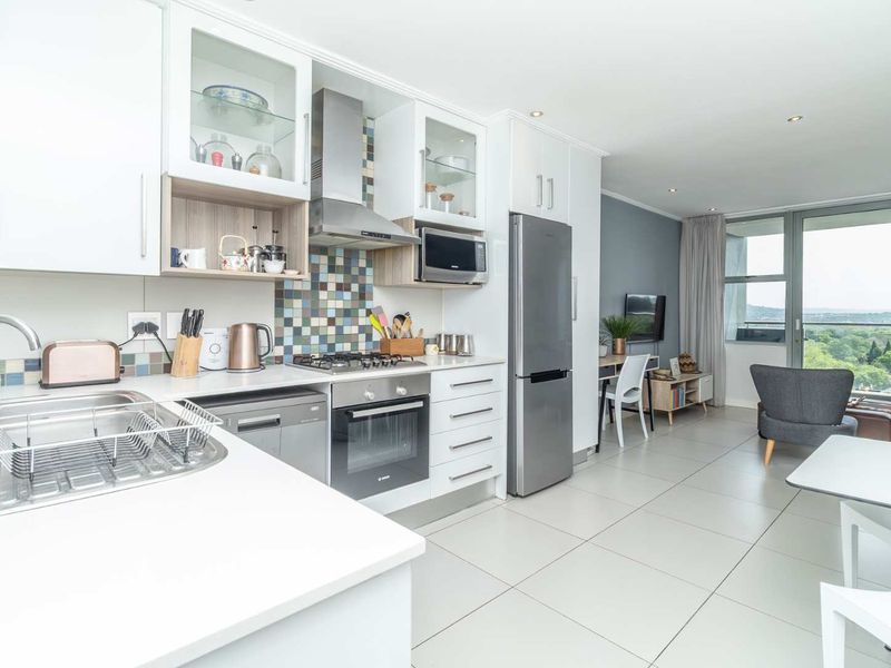 STUPENDOUS FULLY FURNISHED 2 BED 2 BATH APARTMENT FOR SALE IN THE ICONIC APEX IN ROSEBANK - Photo 5
