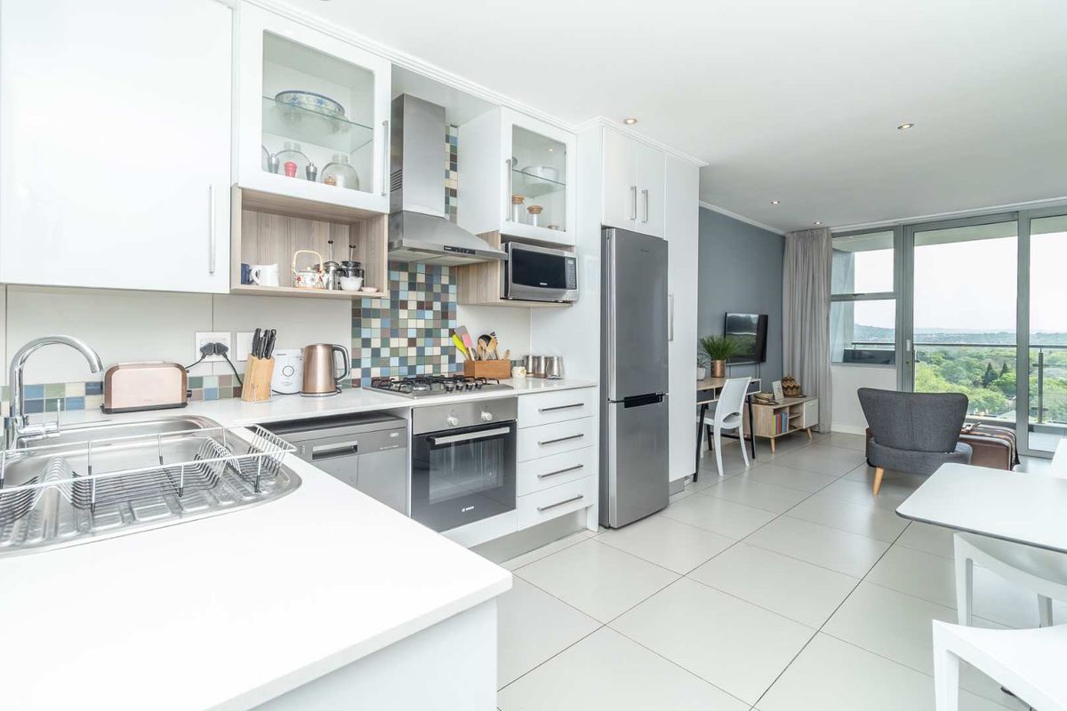 STUPENDOUS FULLY FURNISHED 2 BED 2 BATH APARTMENT FOR SALE IN THE ICONIC APEX IN ROSEBANK - Photo 5