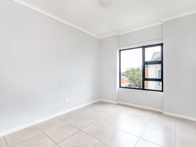 Upstairs unit. - Photo 10