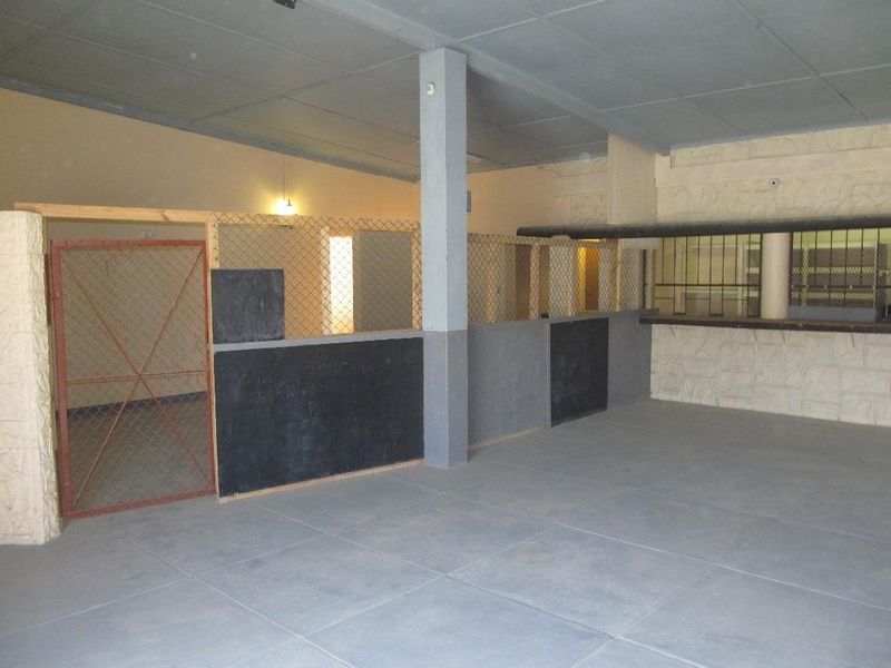 BUSINESS PREMISES FOR SALE - HENTIESBAY - Photo 3