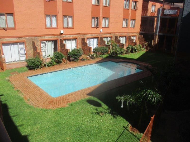 BACHELOR FLAT TO RENT IN RIVIERA - Photo 3