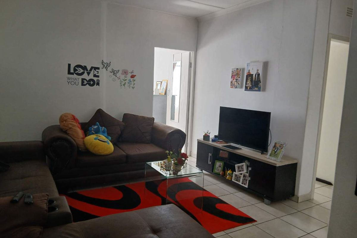 2 Bedroom unit for Rental in Marlands Germiston - Photo 3