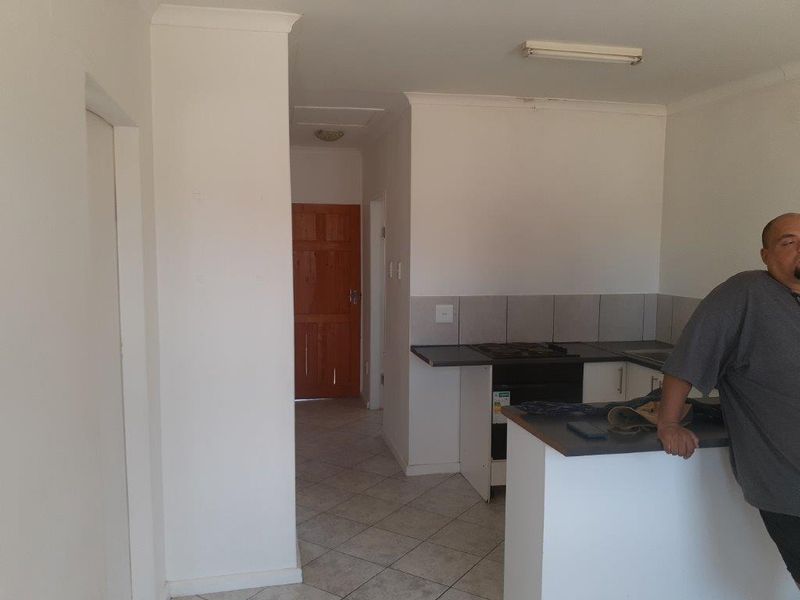 Newly build Home in Arandis - Photo 2