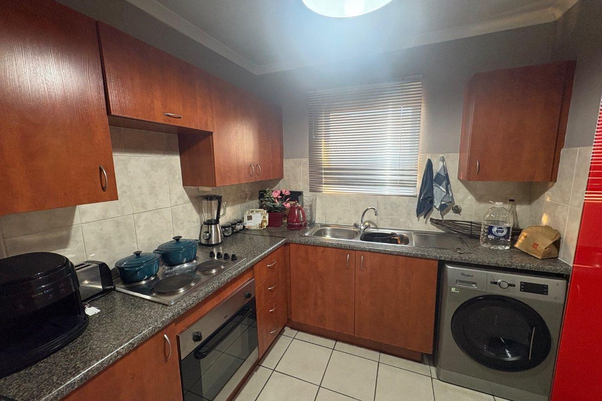 2 Bedroom Home in Parklands Estate - Photo 5