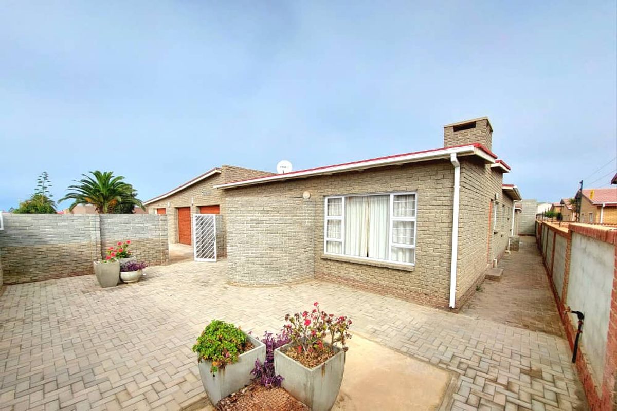 Perfect for Families: Spacious House & Flat in Tranquil Setting! - Photo 3