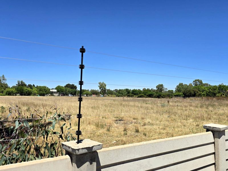 18 bedroom Fully Furnished Lodge - Agricultural Holding in Nanescol - Photo 6