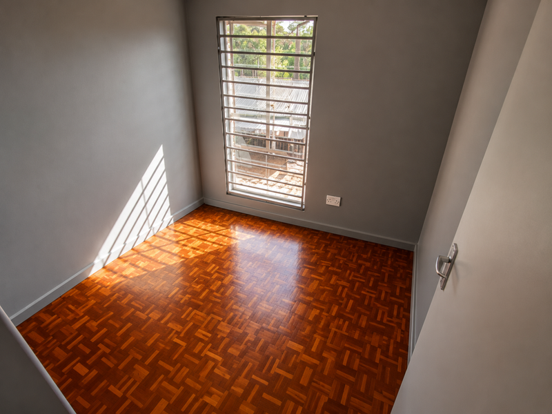 3 Bedroom Townhouse in Silverton - Photo 5
