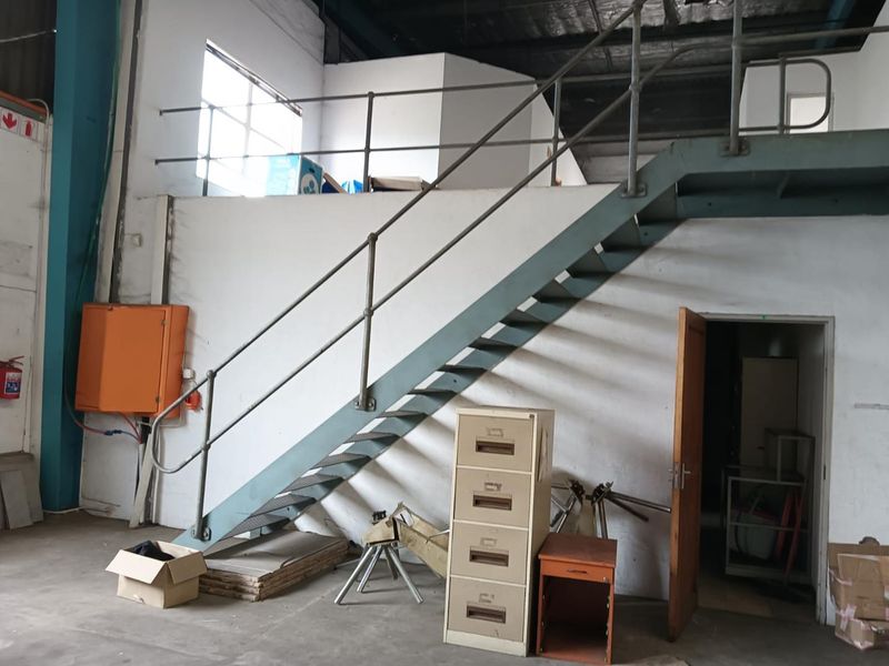 Warehouse in Springfield Durban 911sqm - Photo 10