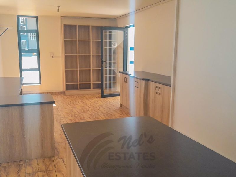 Corner warehouse with offices for sale in Industrial Area - Photo 8