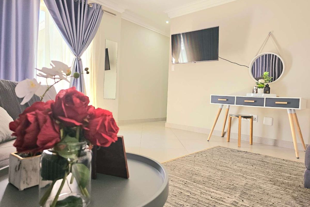 Discover Your Dream Home with Breathtaking Views at Olympus Range in Oak Land Estate! - Photo 5