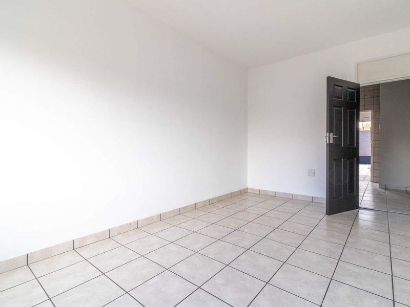 Top quality block of flats with 22 units, for sale in La Rochelle - Photo 5