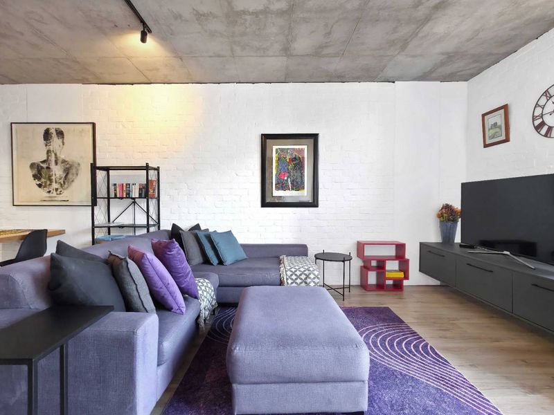 One bedroom apartment to rent in De Waterkant - Photo 10