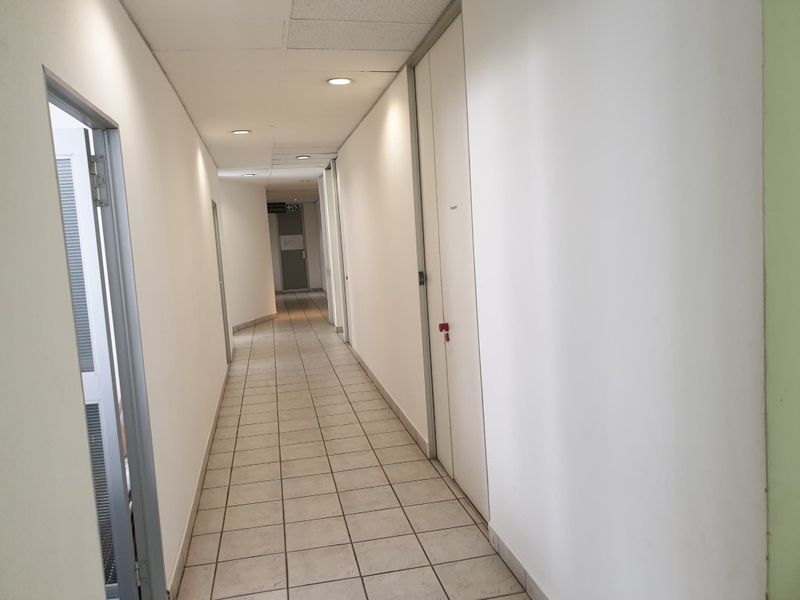 OFFICE SPACE TO RENT IN PARKTOWN - Photo 4