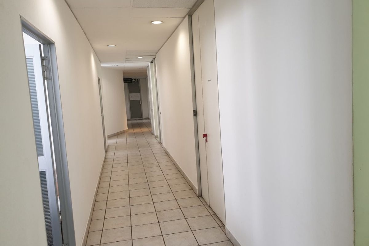 OFFICE SPACE TO RENT IN PARKTOWN - Photo 4