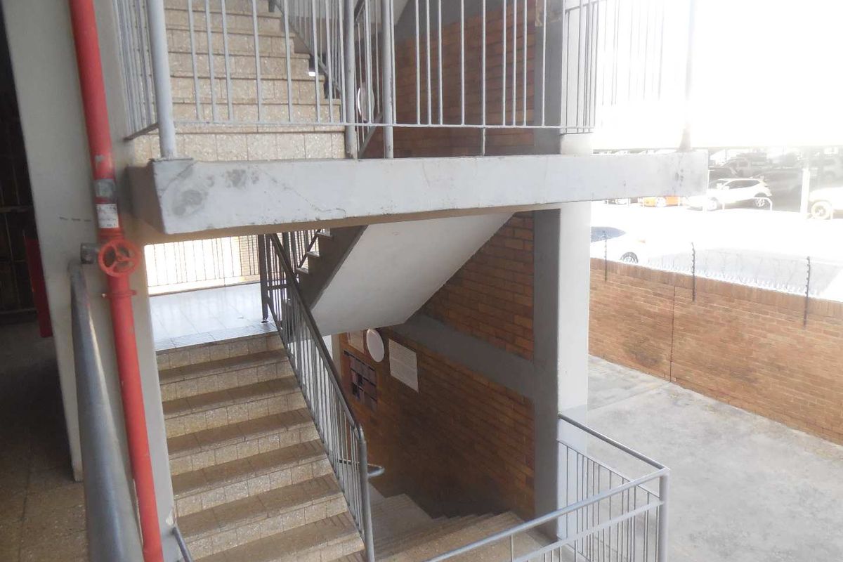 x1 Bedroom apartment at Maryn Flats - Photo 2