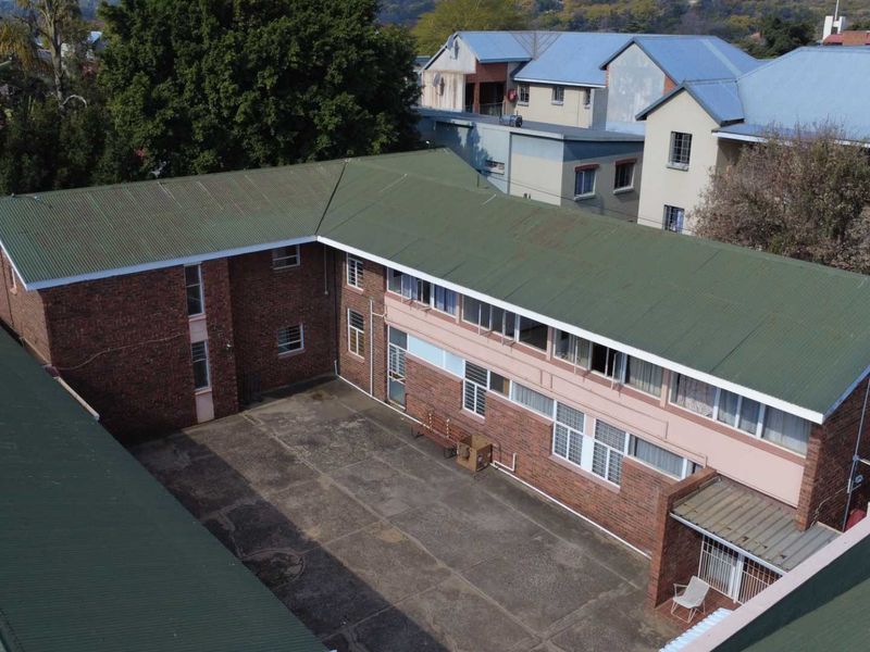 Exceptional Accommodation Investment – Walking Distance to Steve Biko Hospital & UP Medical Campus - Photo 3