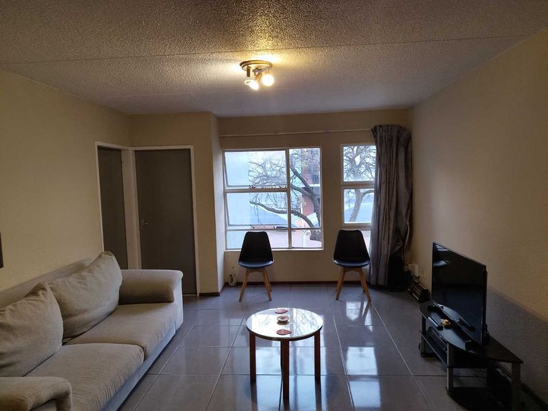 R9000-00 per month rental income 3 bedroom unit - Photo 1
