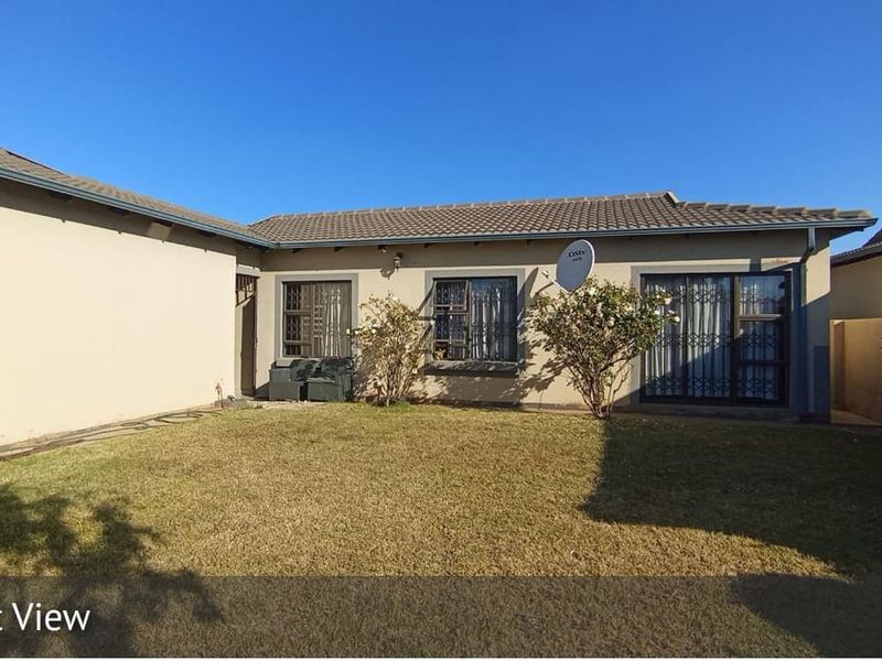 Three bedroom house for sale in Amandasig - Photo 4