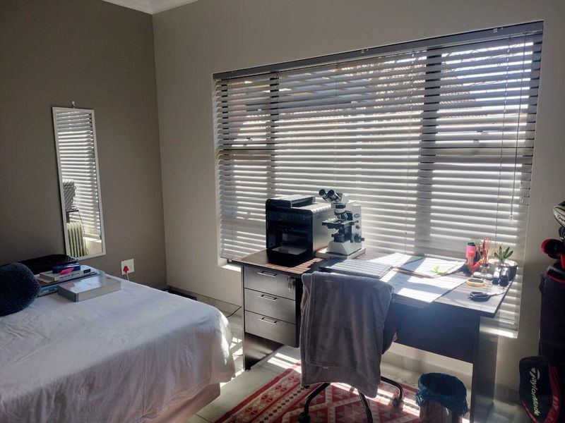 Modern 2-Bedroom Townhouse in New Development in Prime area - Photo 10