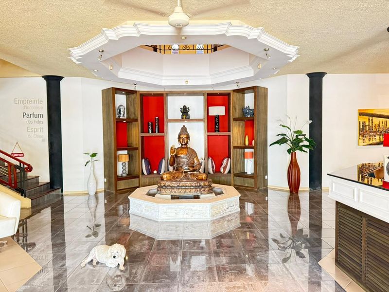 TRIPLE-INCOME COMMERCIAL ASSET | Prime Location, Immediately Productive - Photo 2