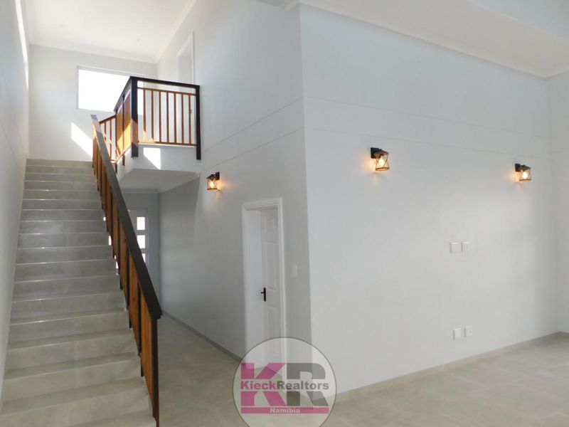 Sleek modern - Photo 8