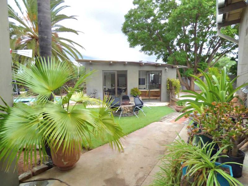 Turnkey Guest House: 80% Occupancy in Prime Otjiwarongo! - Photo 4